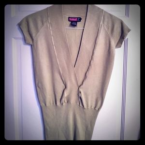 💰 3x$20. 🛍 Women's Sweater size L